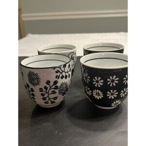 Set of 4 Pier One Black & White Floral Handless Tea Cups Mugs